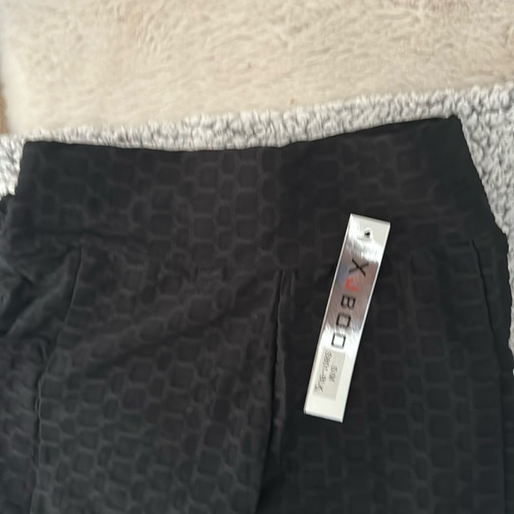 XJ Boost NWT Scrunch Back Honeycomb Leggings - Picture 3 of 12